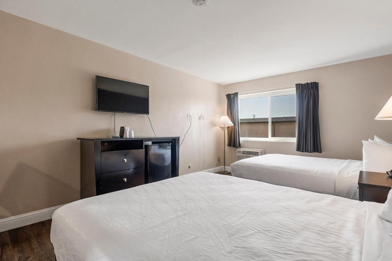 Sutter Inn Yuba City Exterior foto